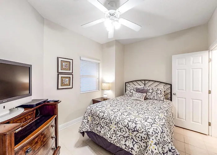 Gulf-front W Shared Beachside Pools Hot Tubs Near Attractions Holiday home *